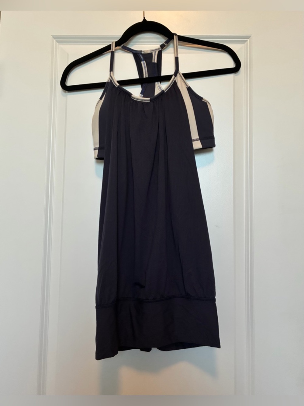 Lululemon Navy and Cream Athletic Tank top built in bra